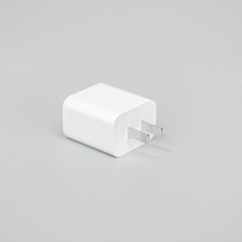 20W插墻式開關(guān)電源